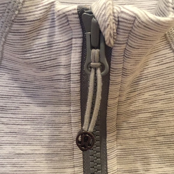 Lululemon Define Jacket size 10 - Picture 3 of 5